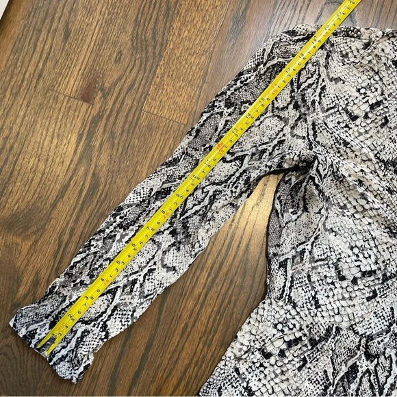 Reformation Jenna Snake Skin Top - Picture 7 of 10